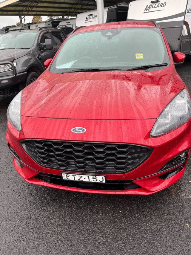 2022 Ford escape - Image 2