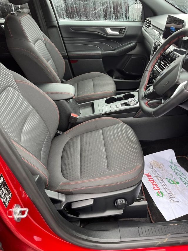 2022 Ford escape - Image 5