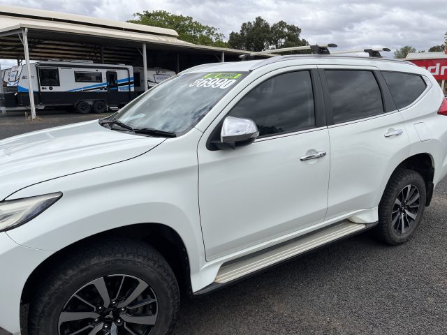 2016 MITSUBISHI PAJERO SPORT - Image 3