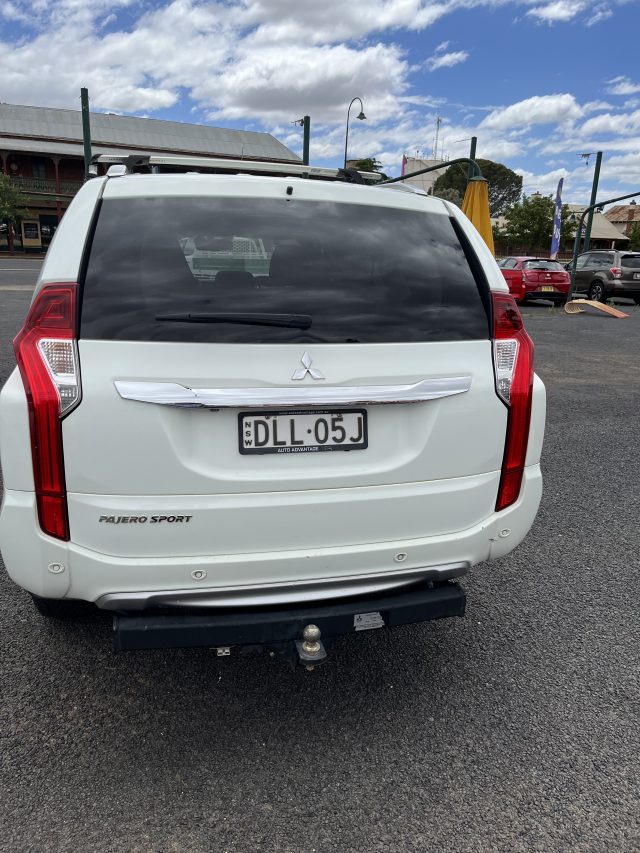 2016 MITSUBISHI PAJERO SPORT - Image 4
